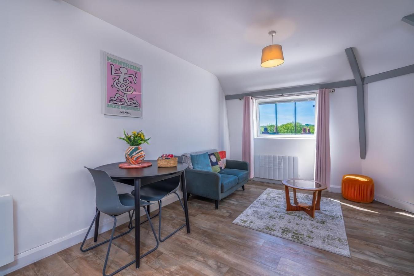 Modern Serviced Appartment: Short Walk To Centre * Bristol